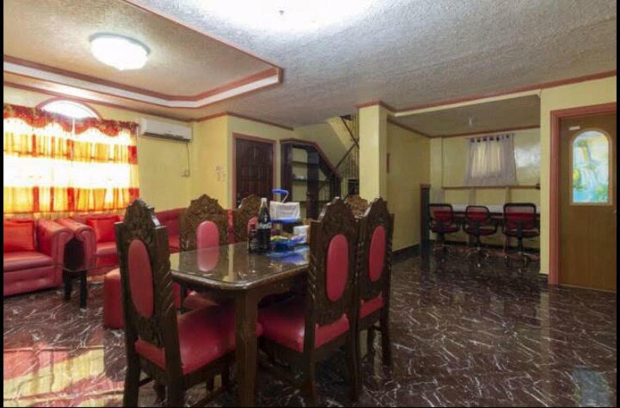 Jenjen'S House Rental Мактан Екстер'єр фото
